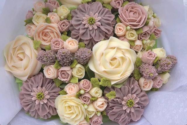 Lavender-themed cupcake bouquet