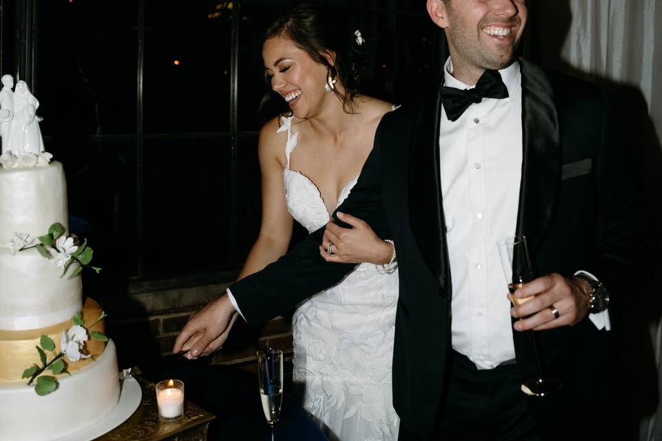 Cake cutting