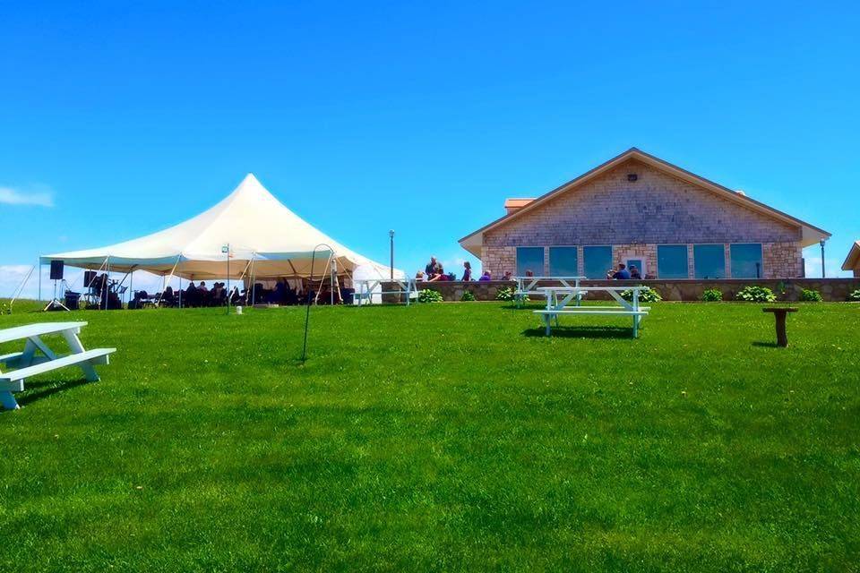 Danzinger Vineyards and Winery