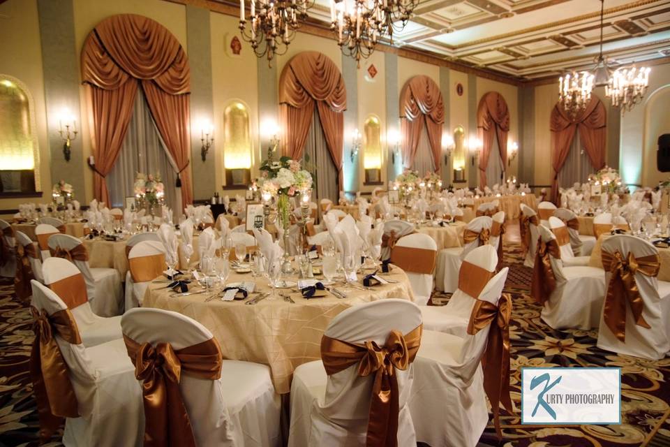 Luxurious reception setup