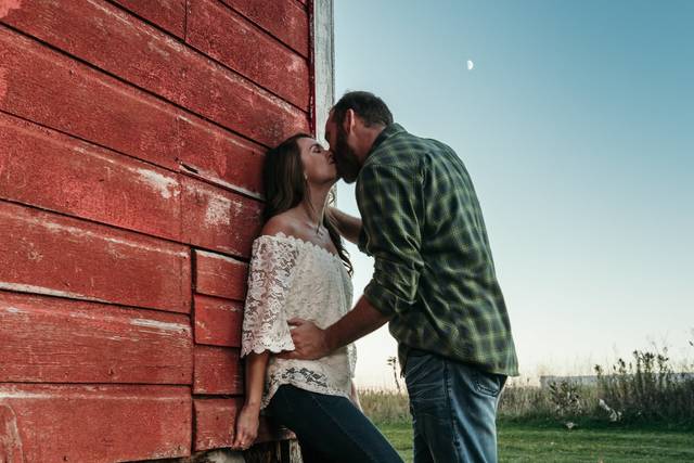 Bella' Charee Photography