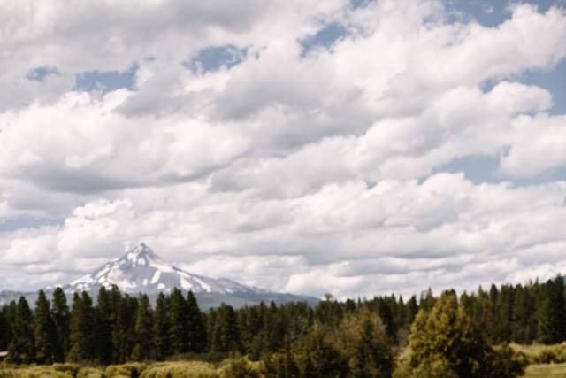 House on Metolius Wedding