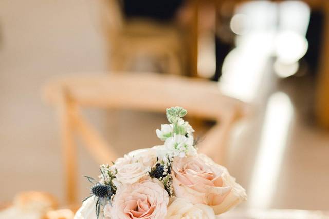 Romantic tablescape