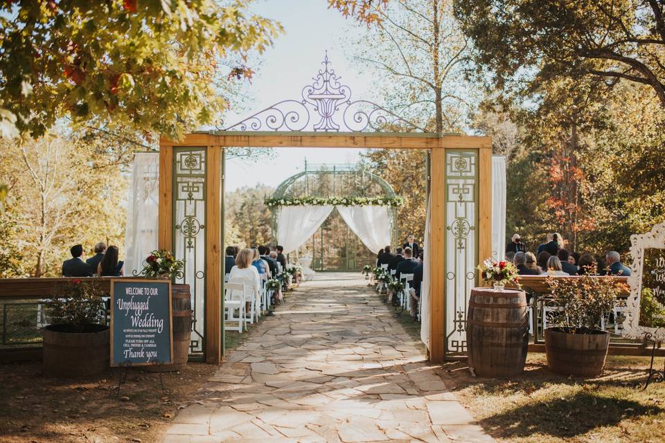 Greenhouse | Outdoor Ceremony