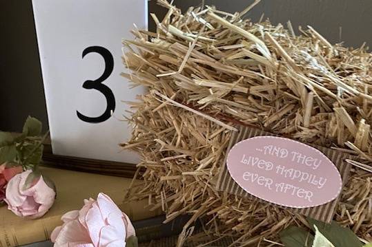 Mini Hay bale centerpiece