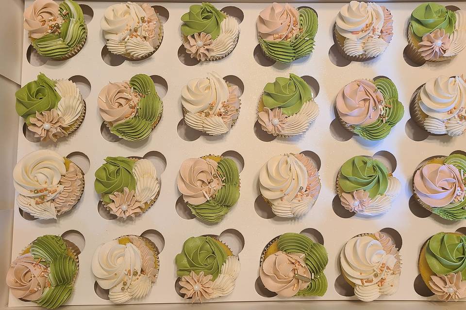 Green Ivory Rose Gold Cupcakes