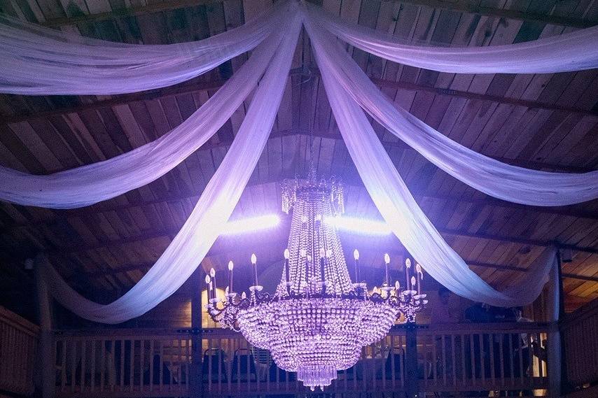 The BIG CHANDELIER !!!