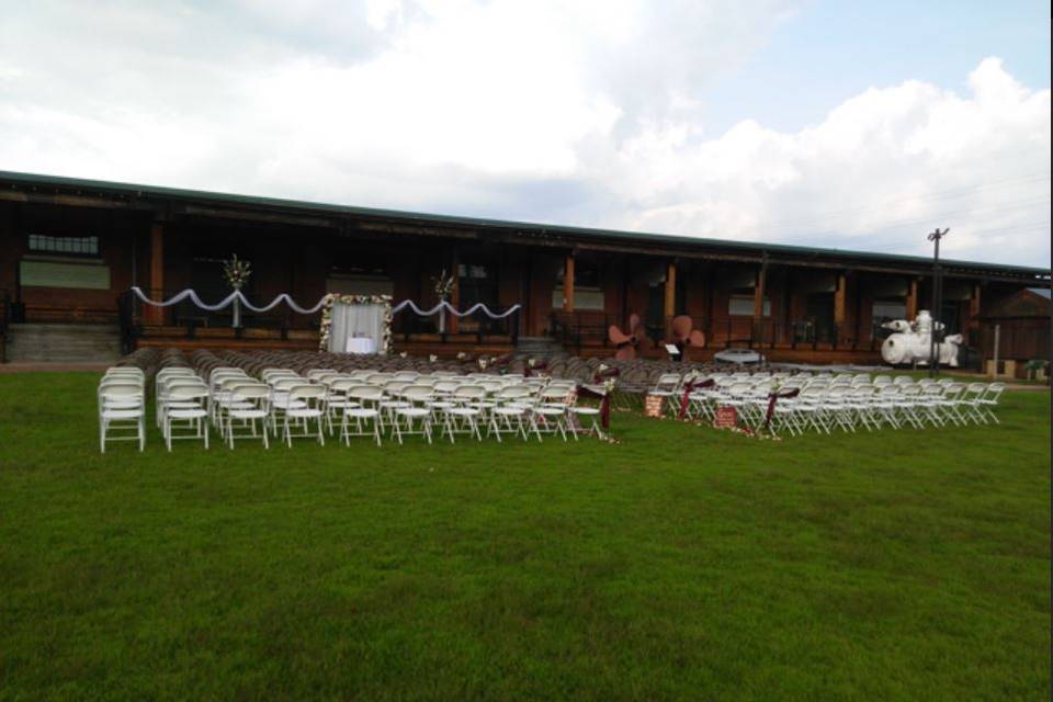 Outdoor ceremony