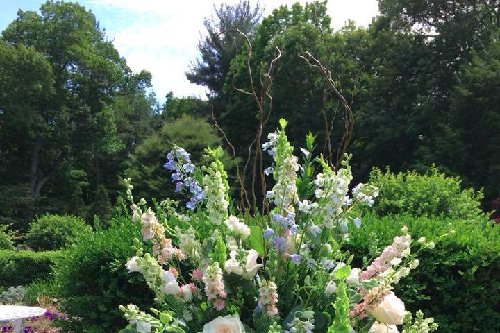 Roses arrangement