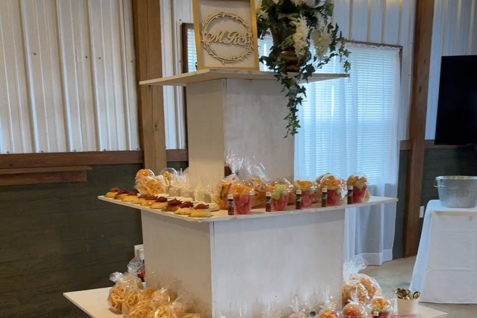 3 tier table