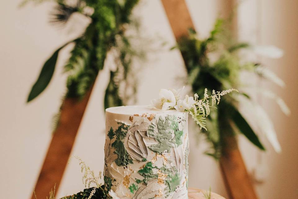 Lush Fern Arbor + Cake Detail