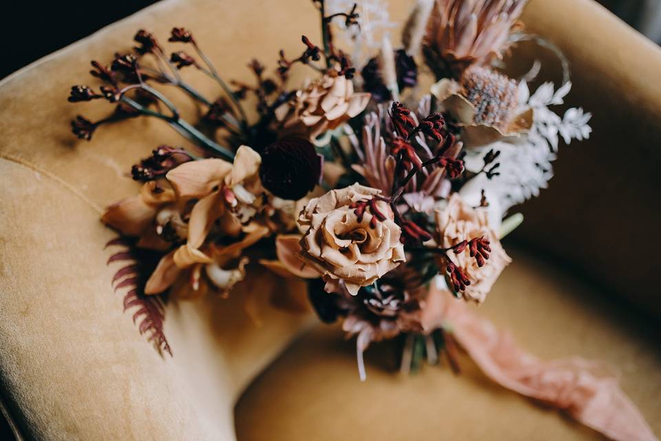 Winter bohemian bridal bouquet