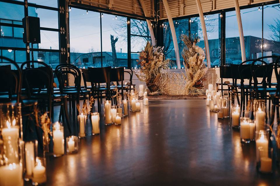 Winter bohemian ceremony