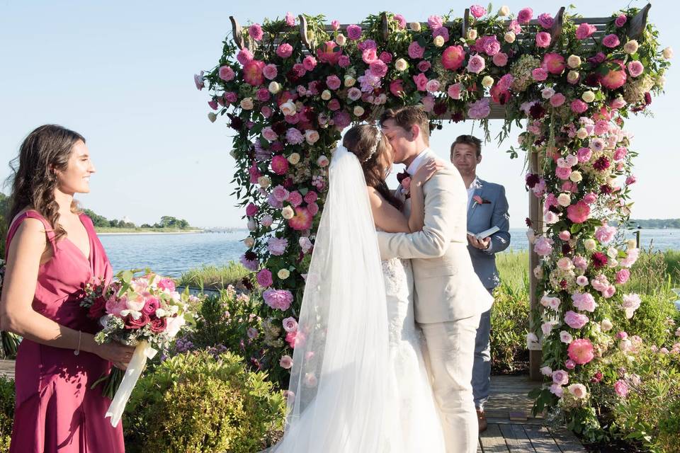 Bride & Blossom