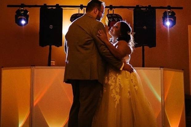 First dance lighting