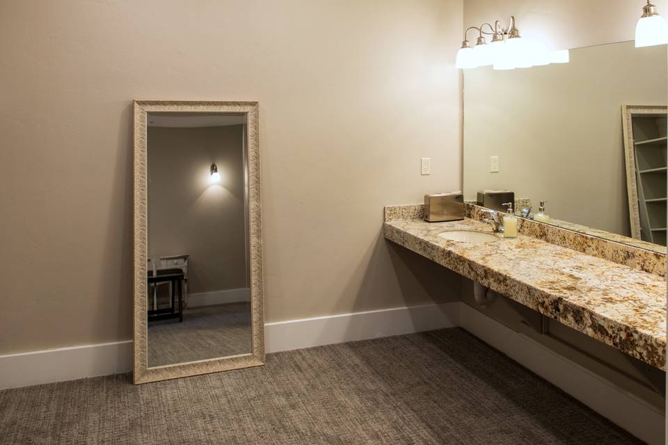 Dressing / Prep Area