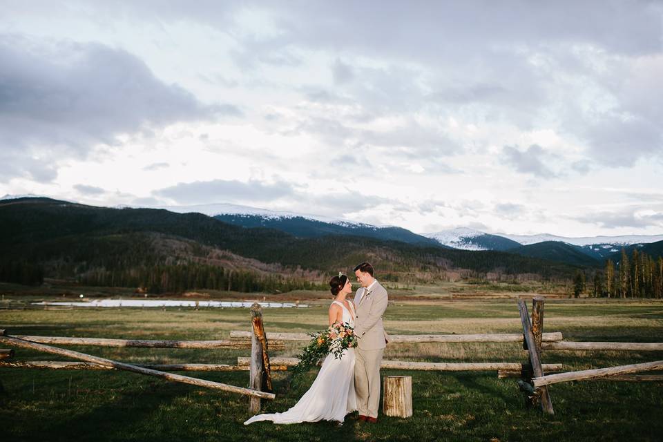 May wedding in Tabernash