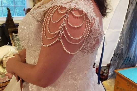 Shoulder Jewelry