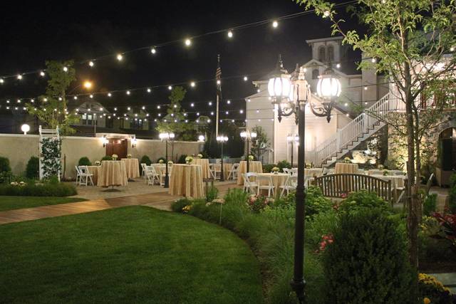Antun's of Queens Village