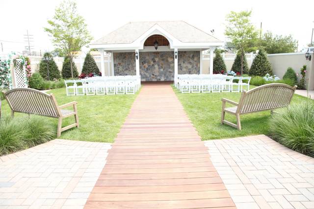 Antun's of Queens Village