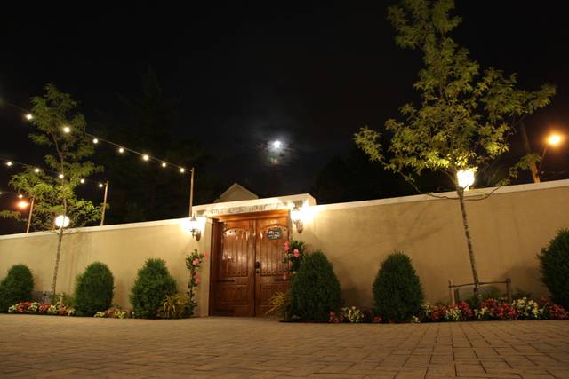 Antun's of Queens Village