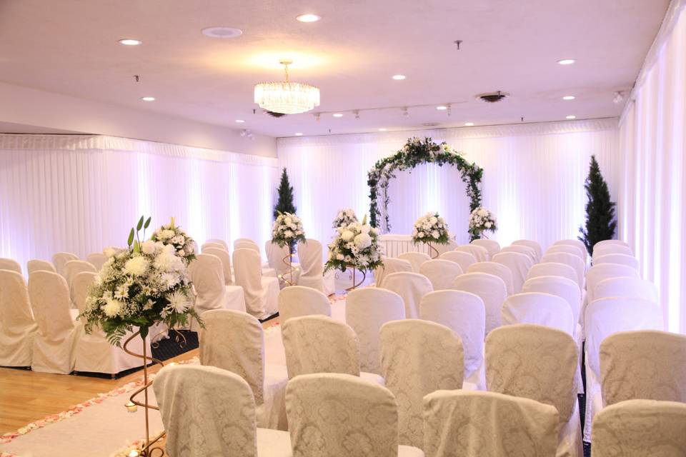 White ceremony seating