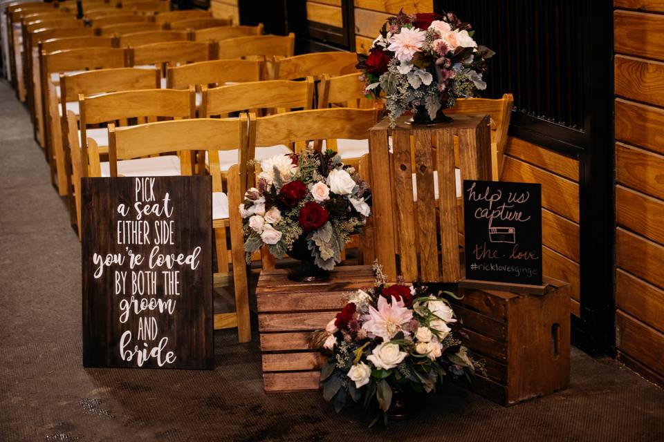 Aisle decor