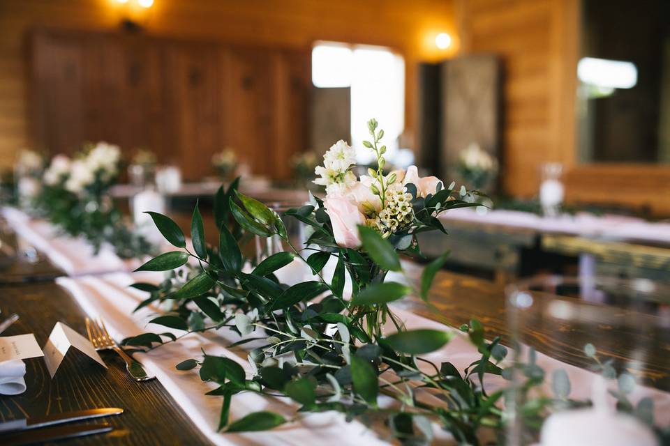 Table floral decor