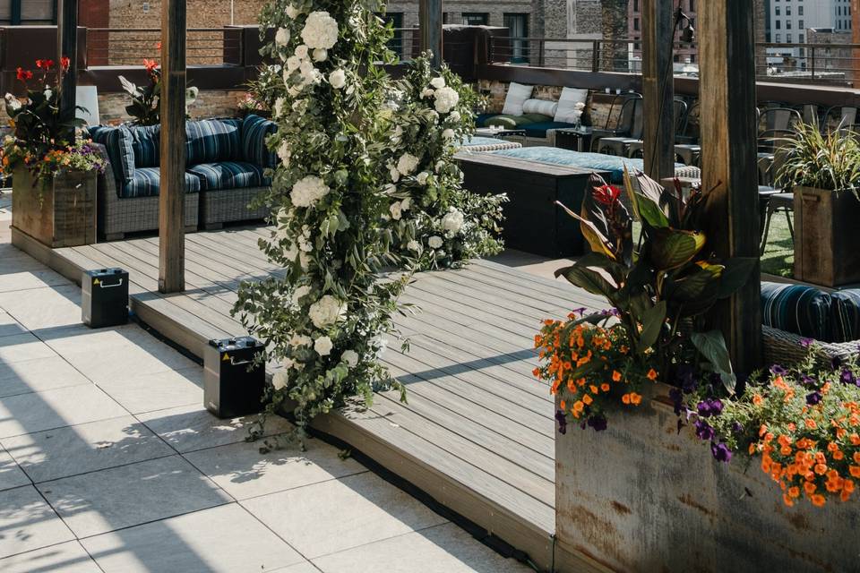 The rooftop pergola with decor
