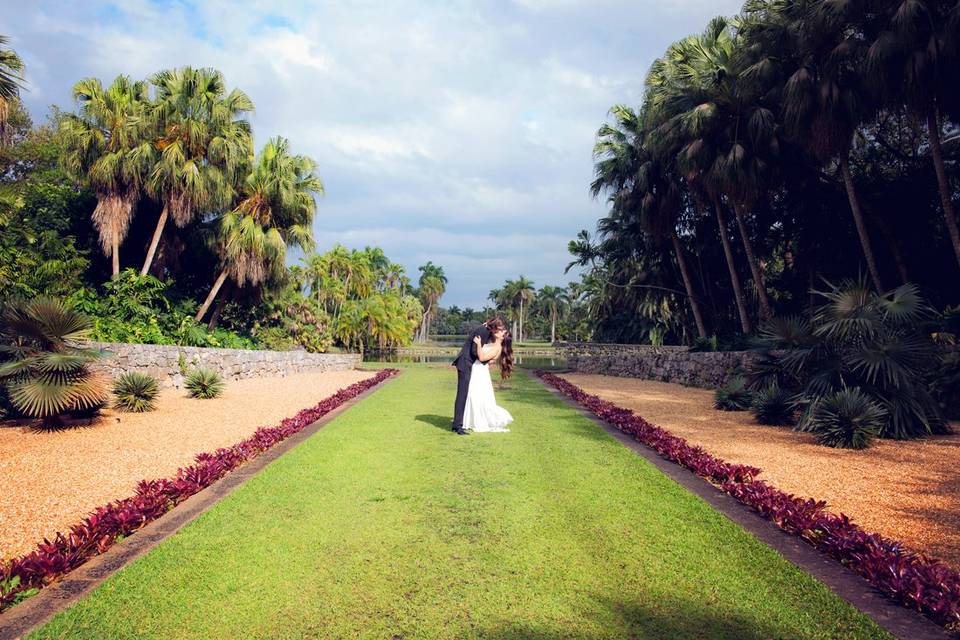 Elopement at Fairchild Gardens