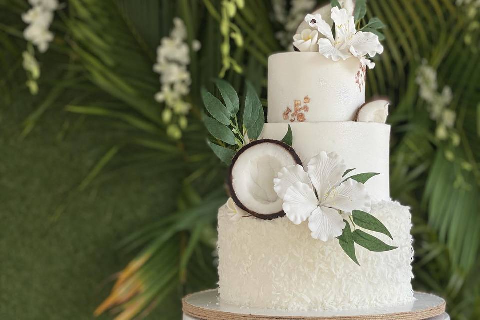 Tropical wedding cake design