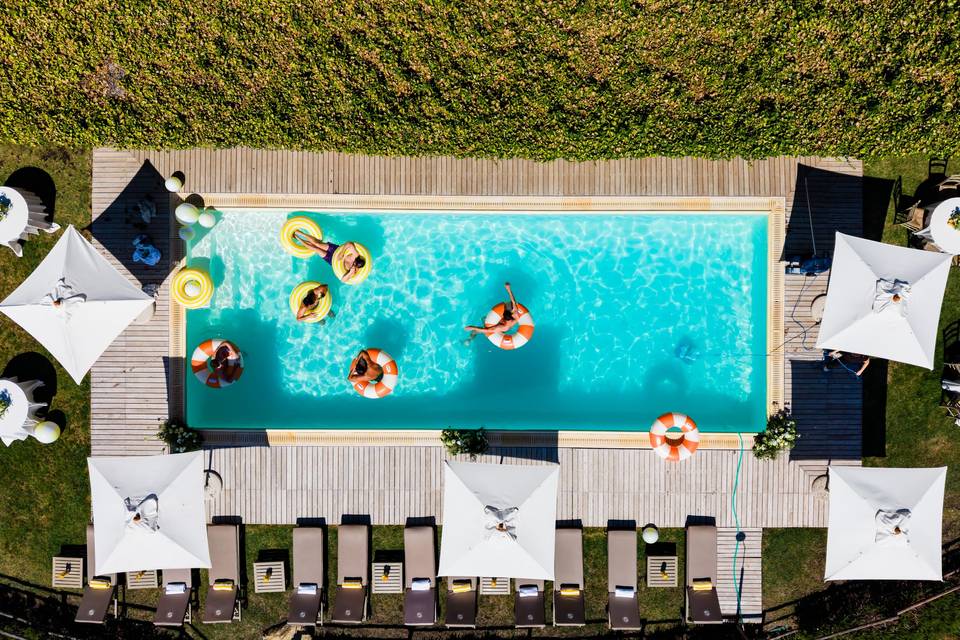 POOL!