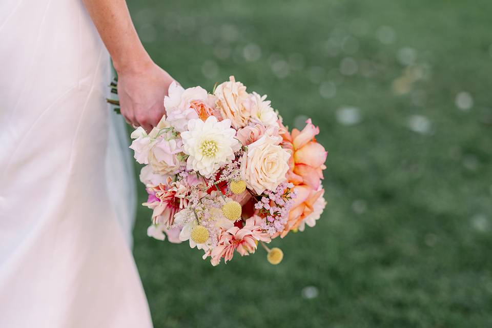 Bridal bouquet as summer color