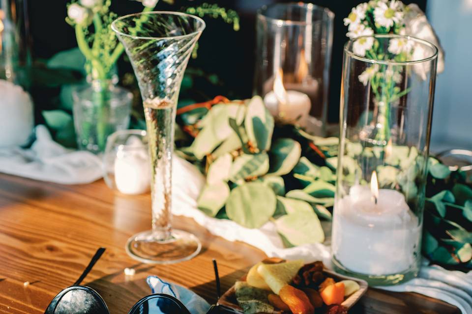 Head table details