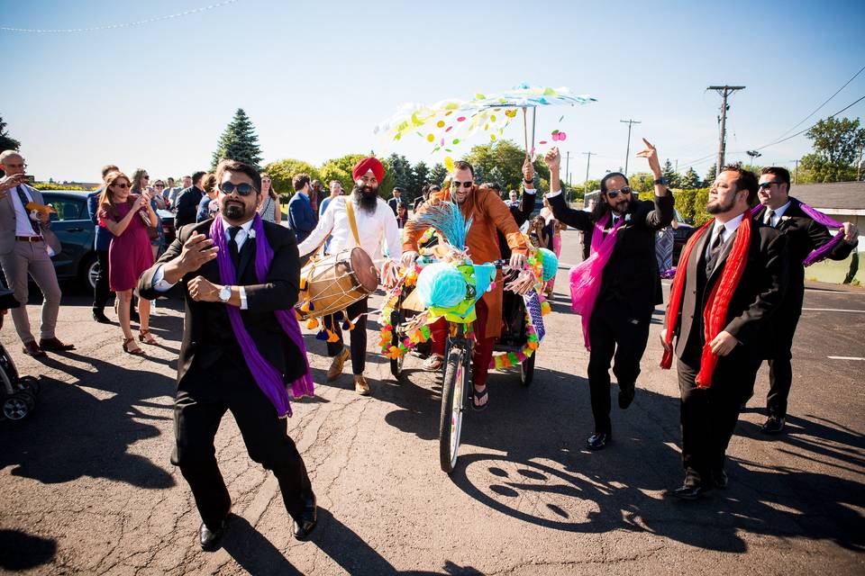 Baraat at the roostertail