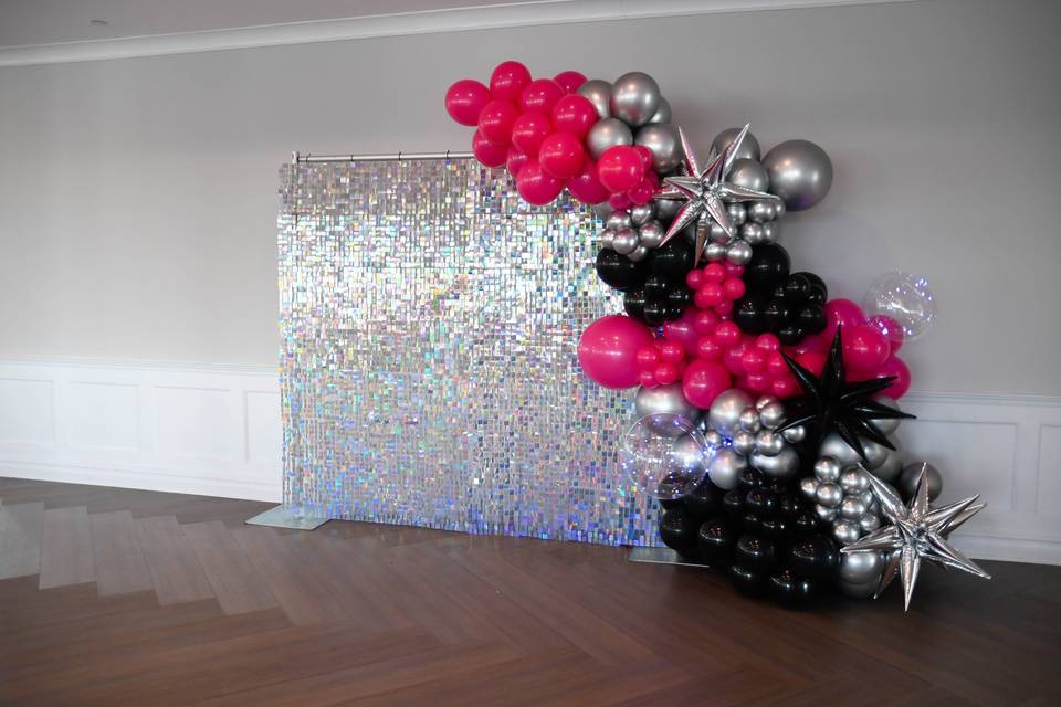 Balloon garland