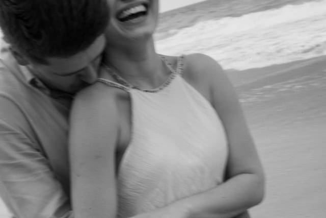 Mauricio & Natalia hugging