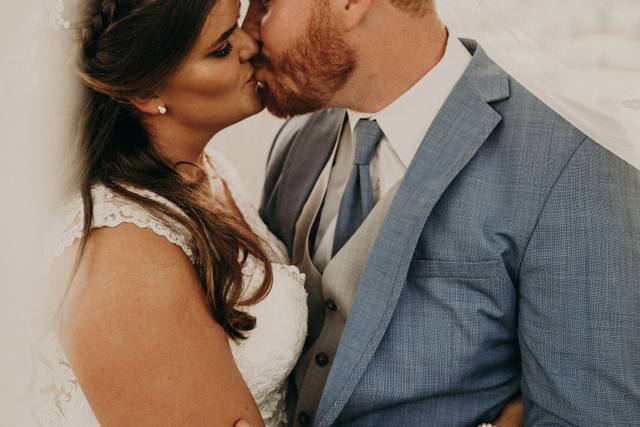 Anna + Dolton | Allie Lou Photography