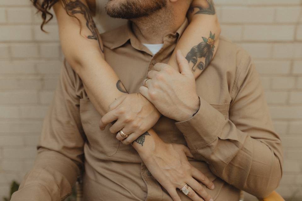 Wrapping arms
