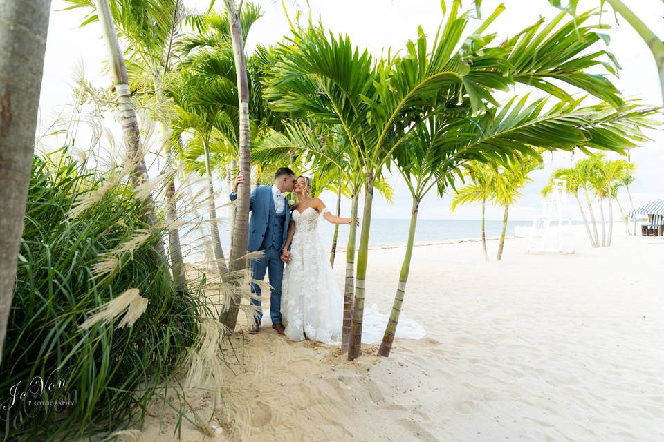Beachfront Weddings