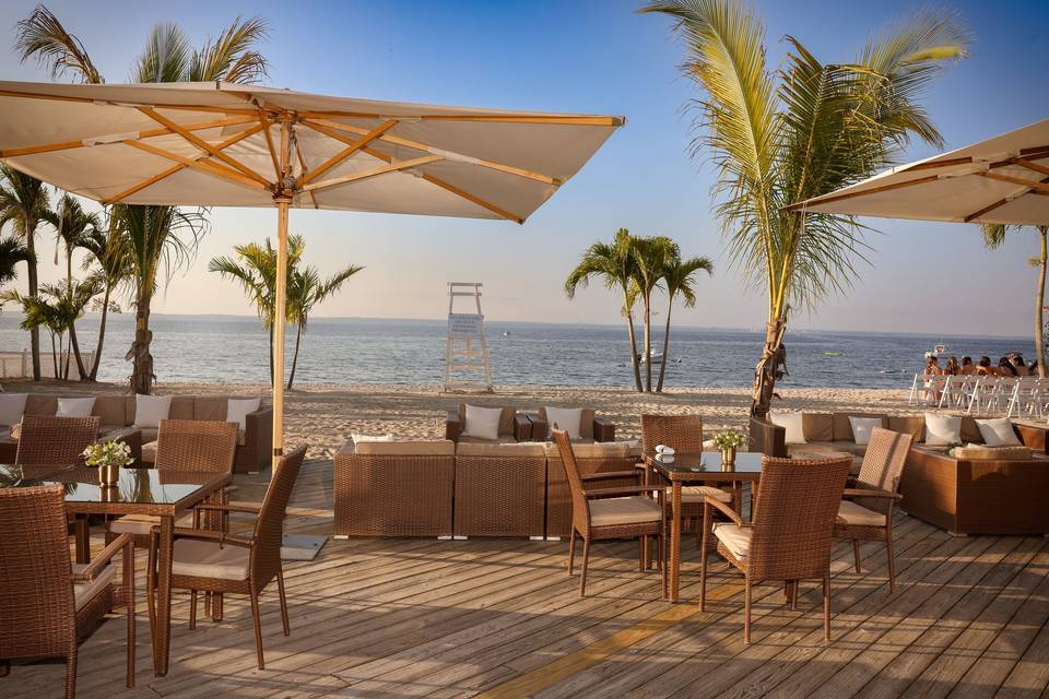 Beachfront Weddings