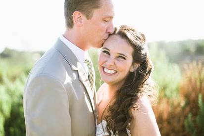 Couple forehead kiss