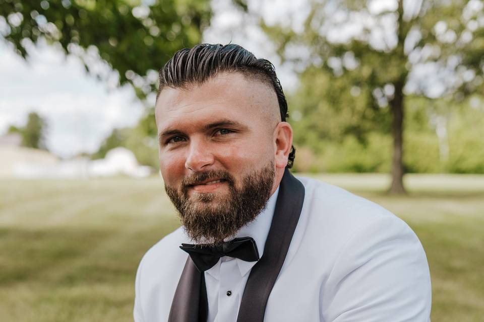 GROOM