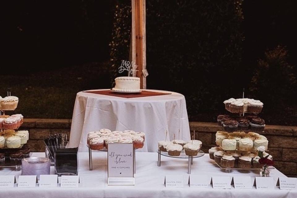 H + B Dessert Table