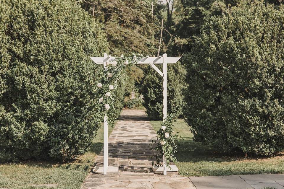 L + A Ceremony Arch