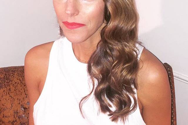 Bridal side hairstyle