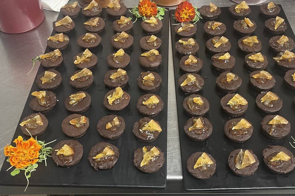 CHOC MEDALLIONS