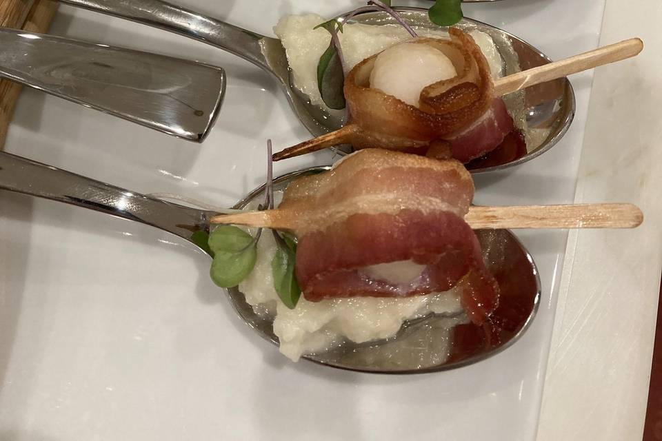 Scallops and bacon