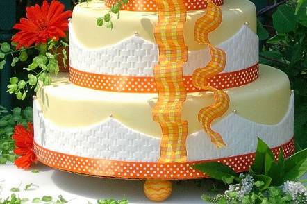 Orange themed cake