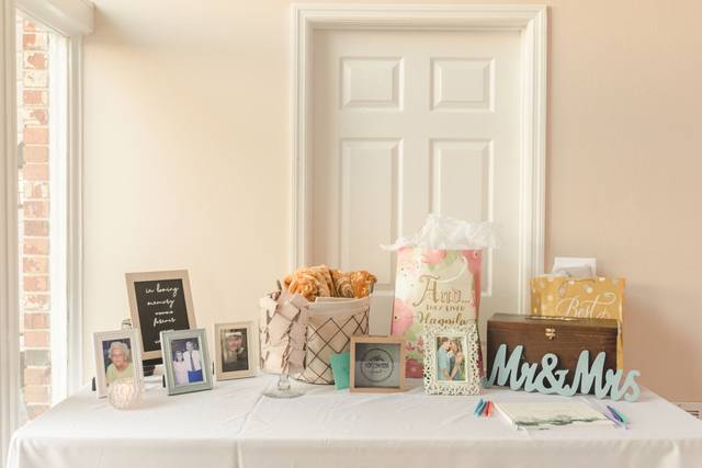Table Styling by Laura